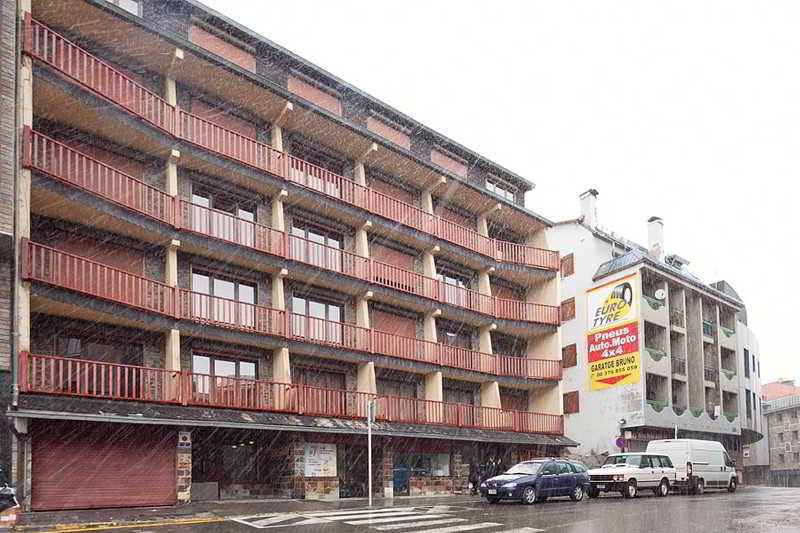 Kione Calgary Apartman Pas De La Casa Kültér fotó